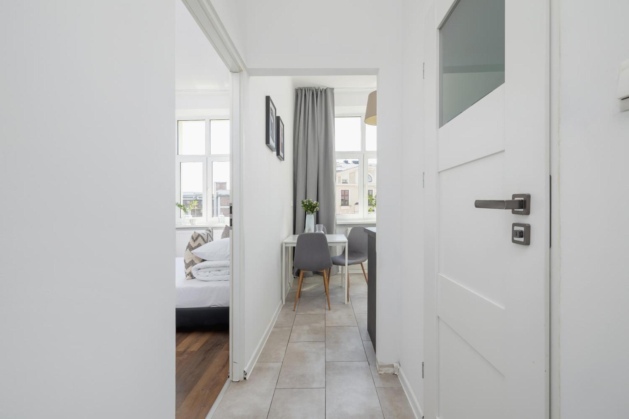 2-Bedroom Apartment - Dluga 65 คราคูฟ ภายนอก รูปภาพ