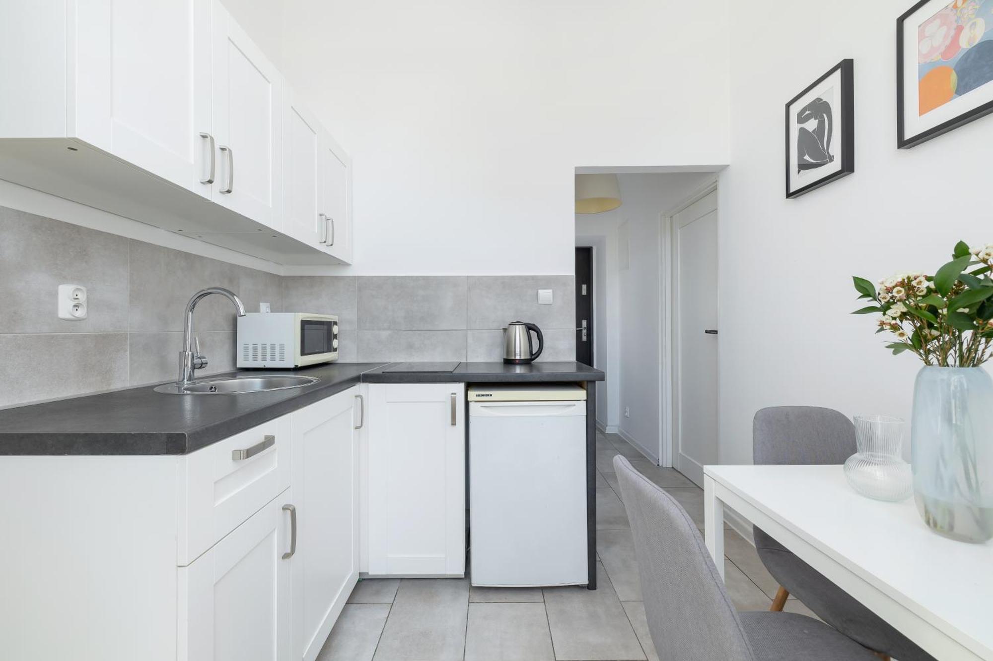 2-Bedroom Apartment - Dluga 65 คราคูฟ ภายนอก รูปภาพ