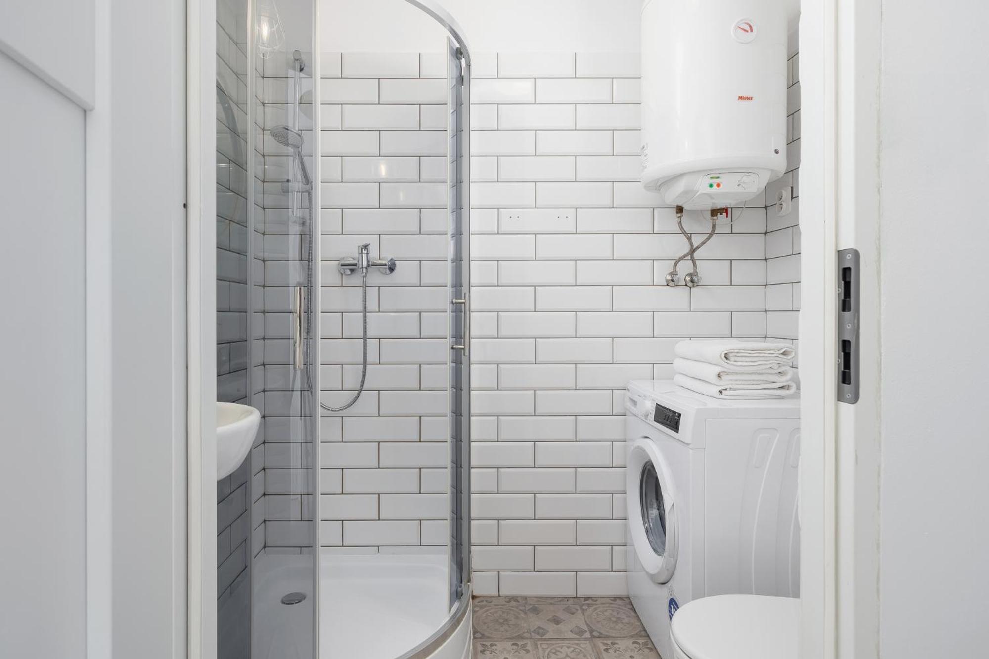 2-Bedroom Apartment - Dluga 65 คราคูฟ ภายนอก รูปภาพ